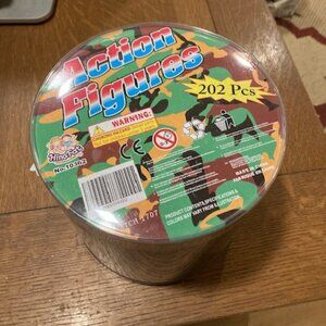 Hing Fat 202 bucket of army figures